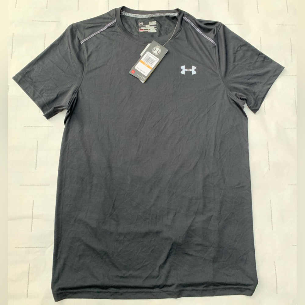 Under Armour Men's Black T-Shirt - Heat Gear - Brand New - Size (S)